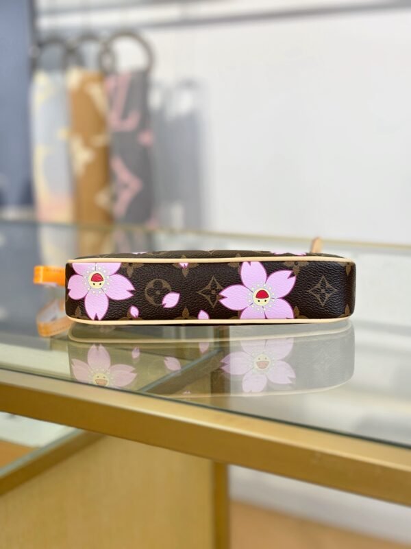 LV x TM Pochette Accessoires - Image 10