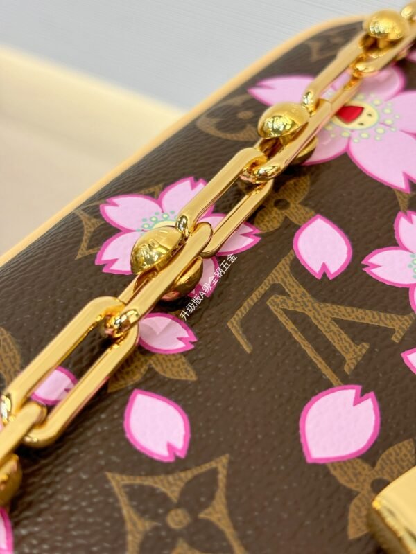 LV x TM Pochette Accessoires - Image 16