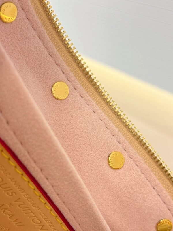 LV x TM Pochette Accessoires - Image 18